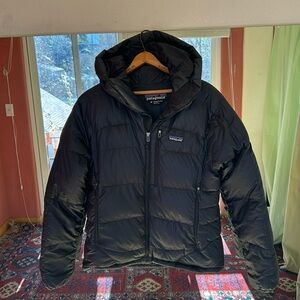 Patagonia W’s Fitz Roy puffy